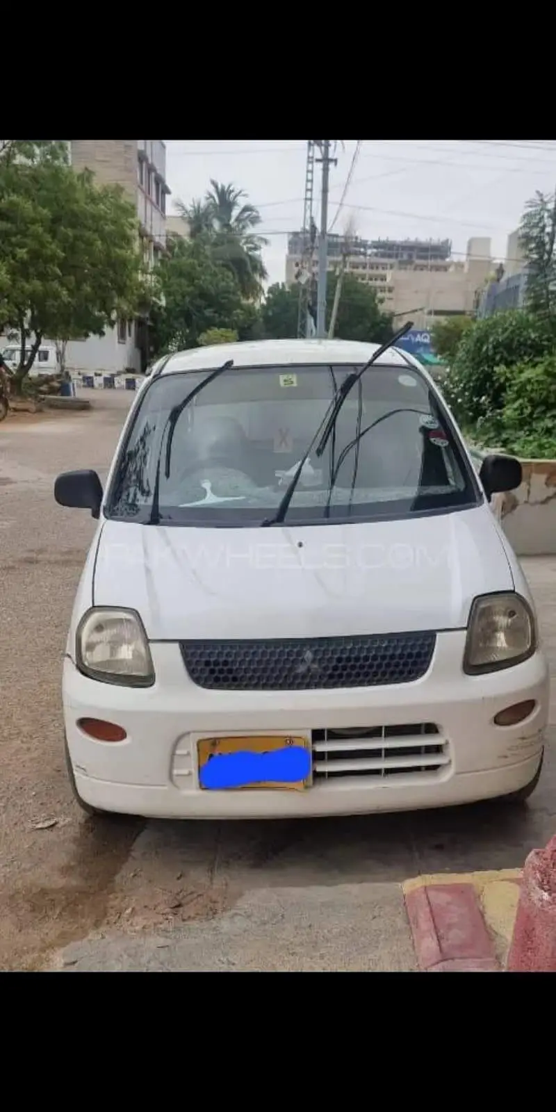 Mitsubishi Minica 2008