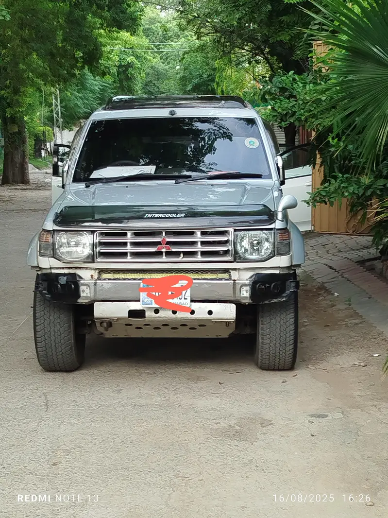 Mitsubishi Pajero 1995