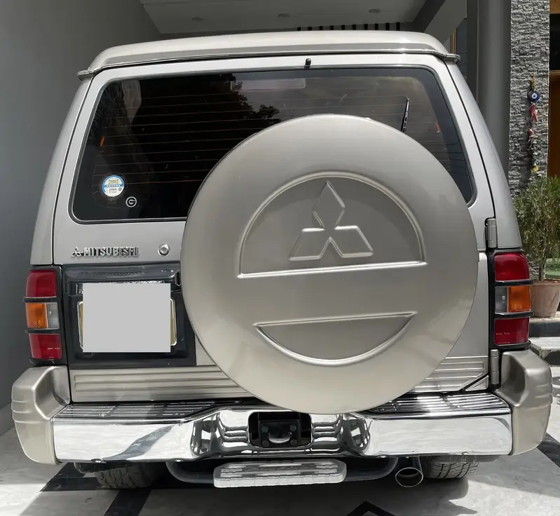 Mitsubishi Pajero 1993