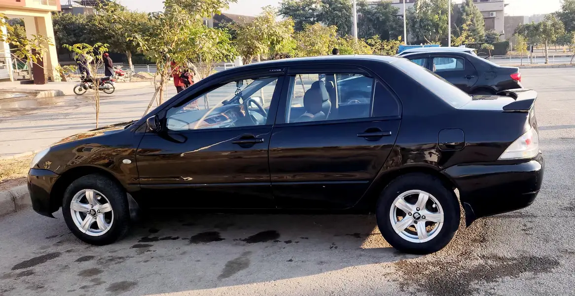 Mitsubishi Lancer 2005