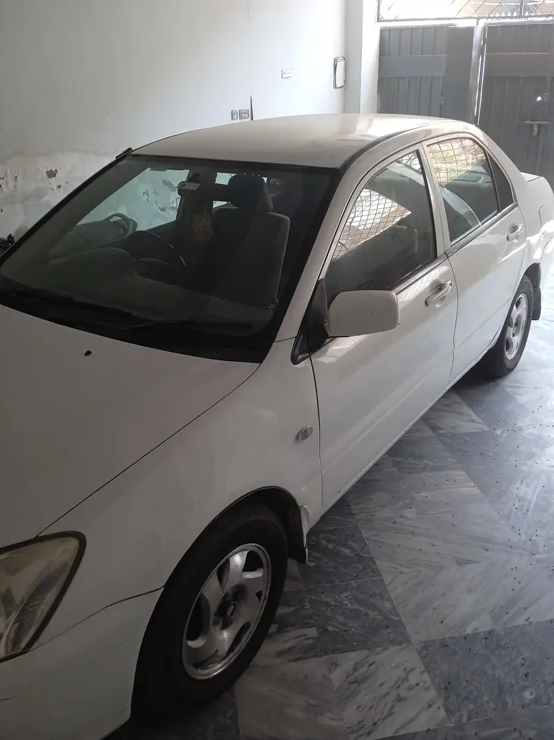 Mitsubishi Lancer 2004