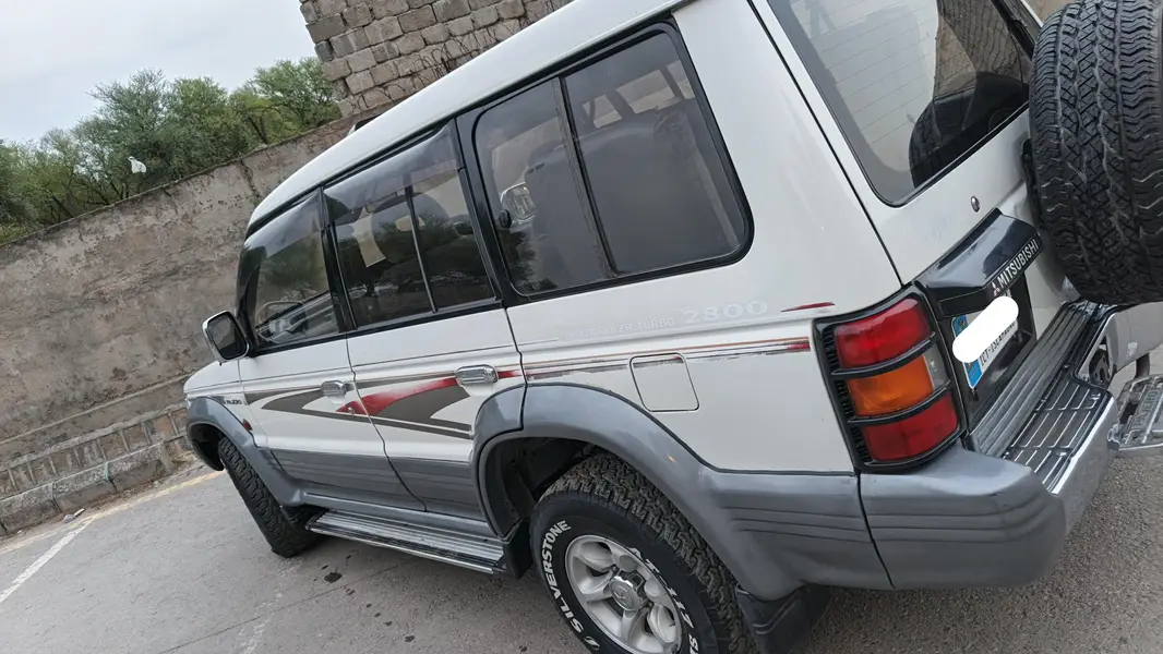 Mitsubishi Pajero 1994
