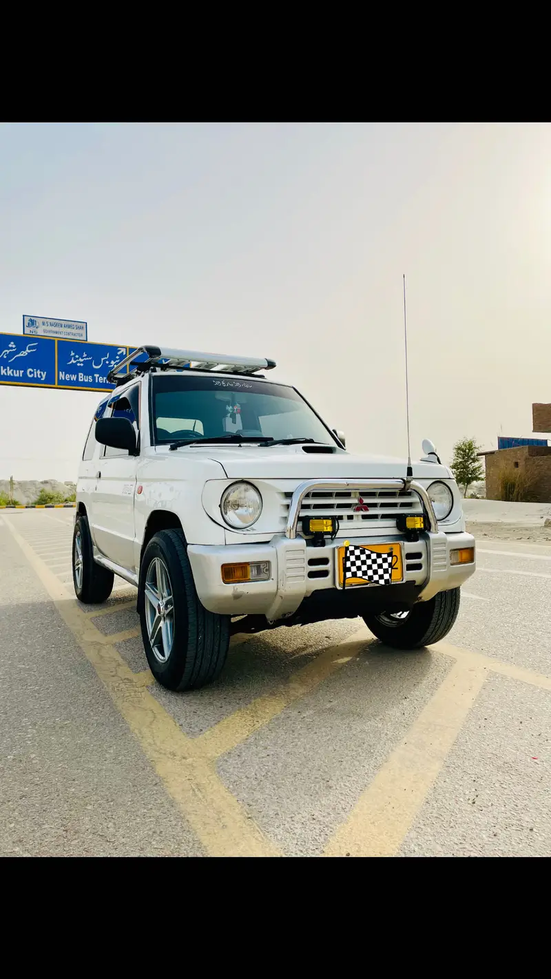 Mitsubishi Pajero Mini 1997