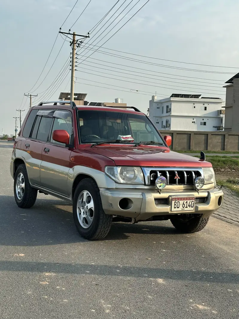Mitsubishi Pajero 2000