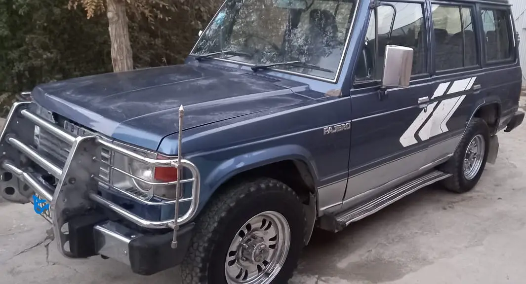 Mitsubishi Pajero 1992