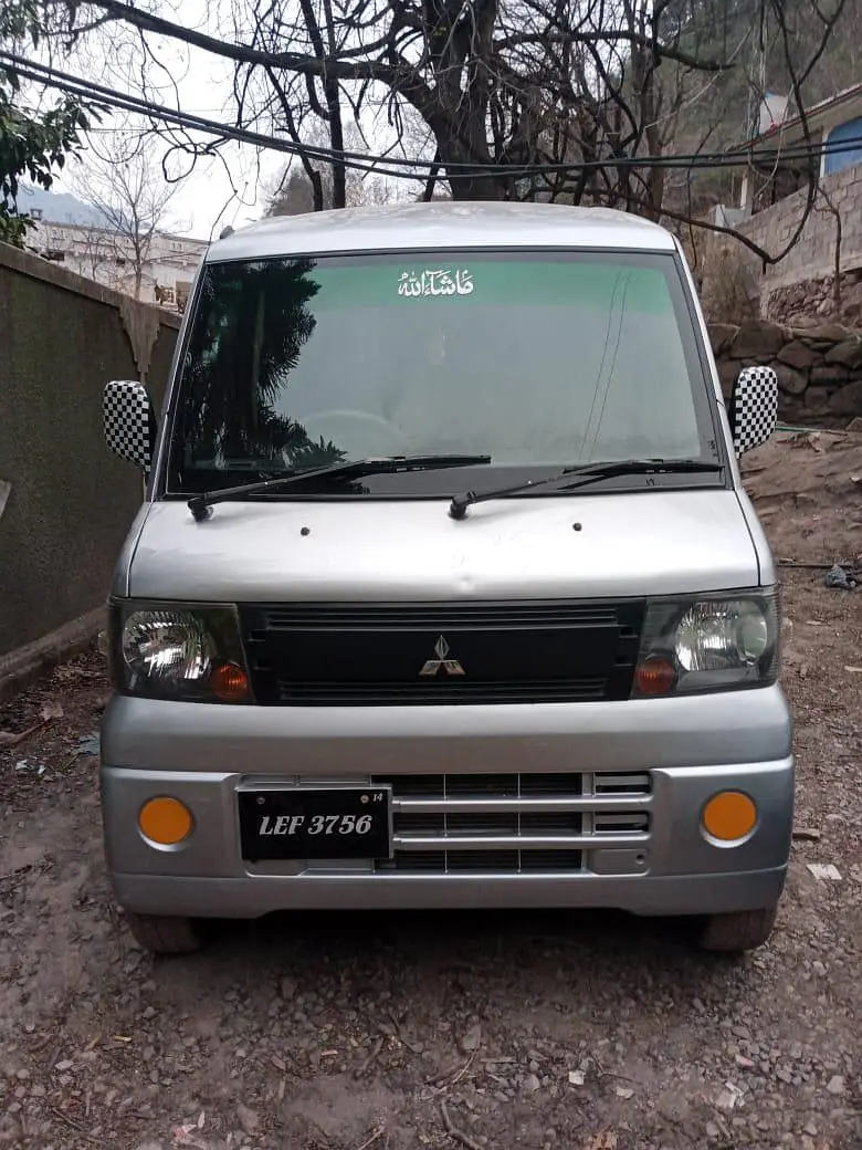 Mitsubishi Minicab Bravo 2008
