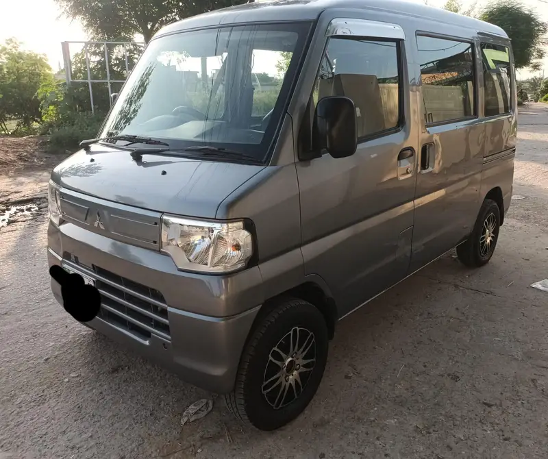 Mitsubishi Minicab Bravo 2017