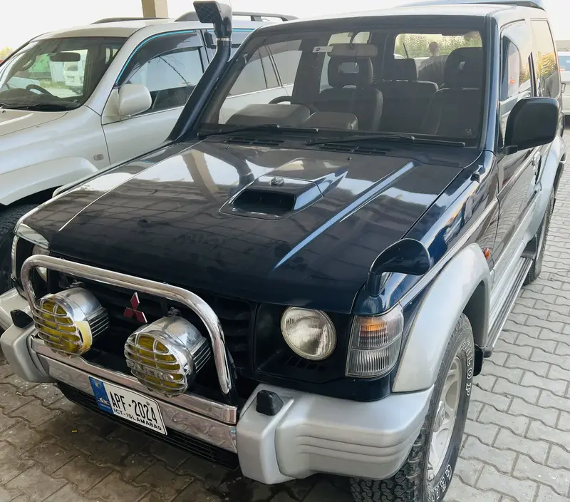 Mitsubishi Pajero 1996