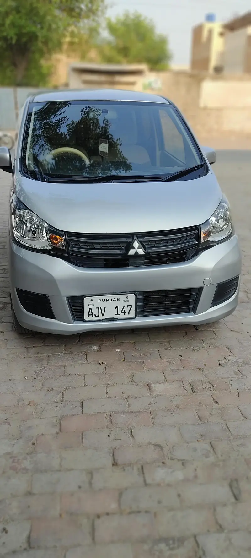 Mitsubishi Ek Wagon 2017