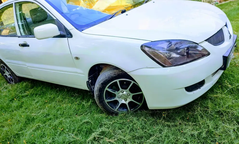 Mitsubishi Lancer 2005