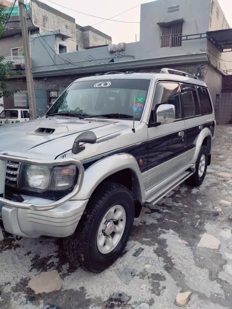 Mitsubishi Pajero 1994