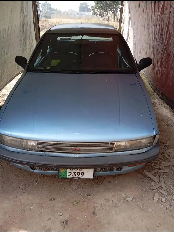 Mitsubishi Lancer 1990