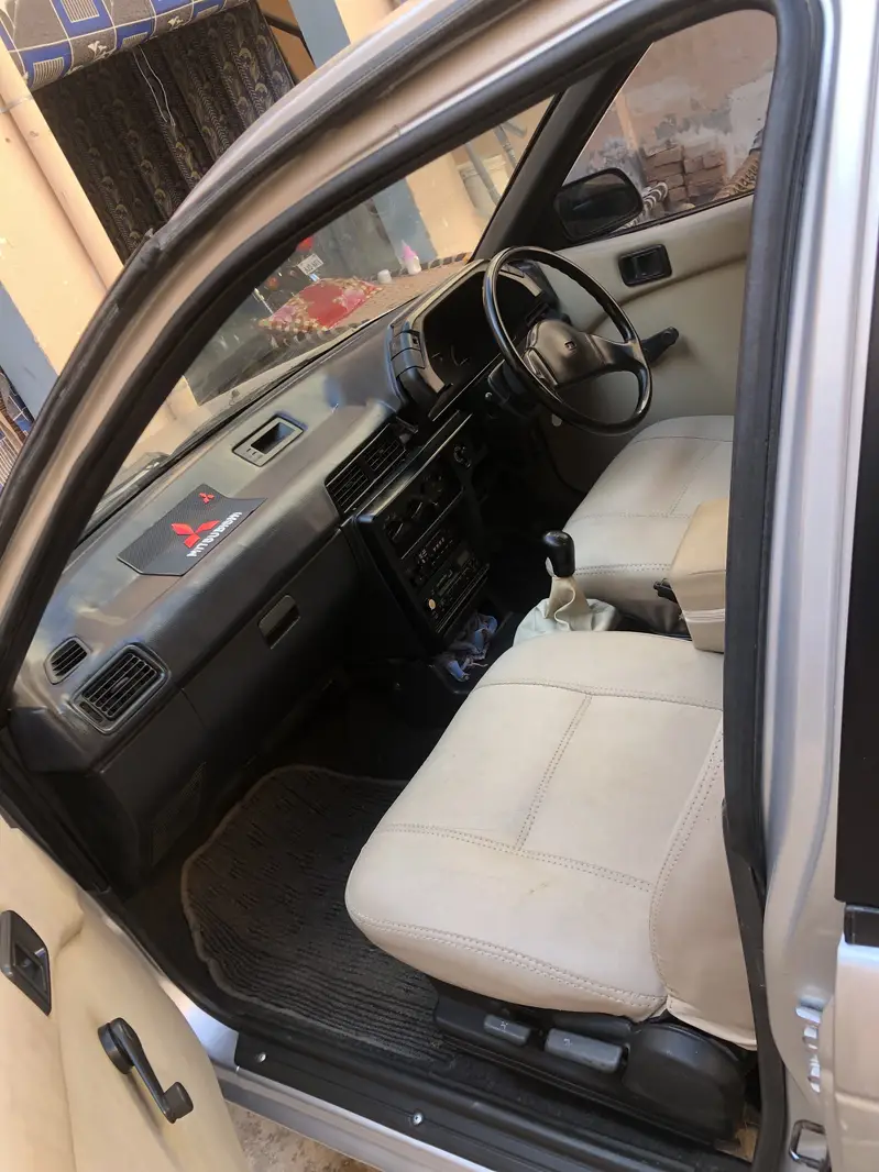 Mitsubishi Lancer 1989