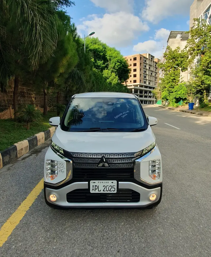 Mitsubishi Ek X 2023