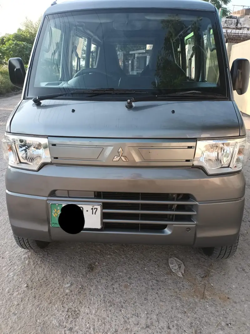 Mitsubishi Ek Wagon 2012