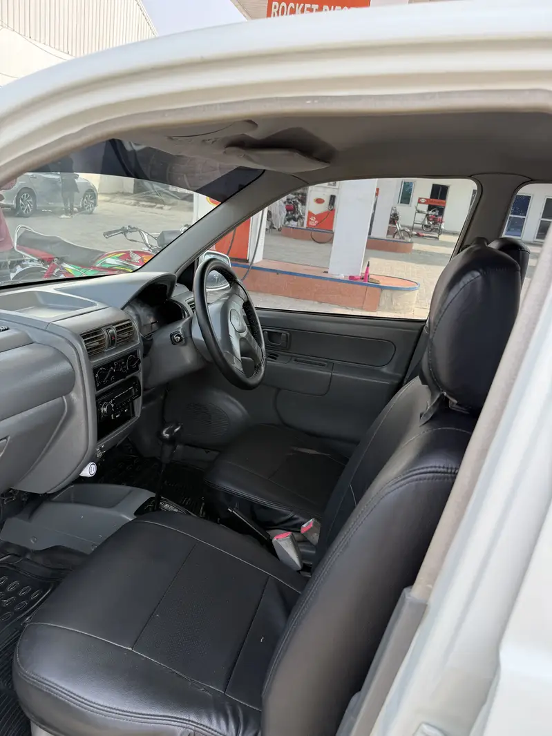 Mitsubishi Minica 2013