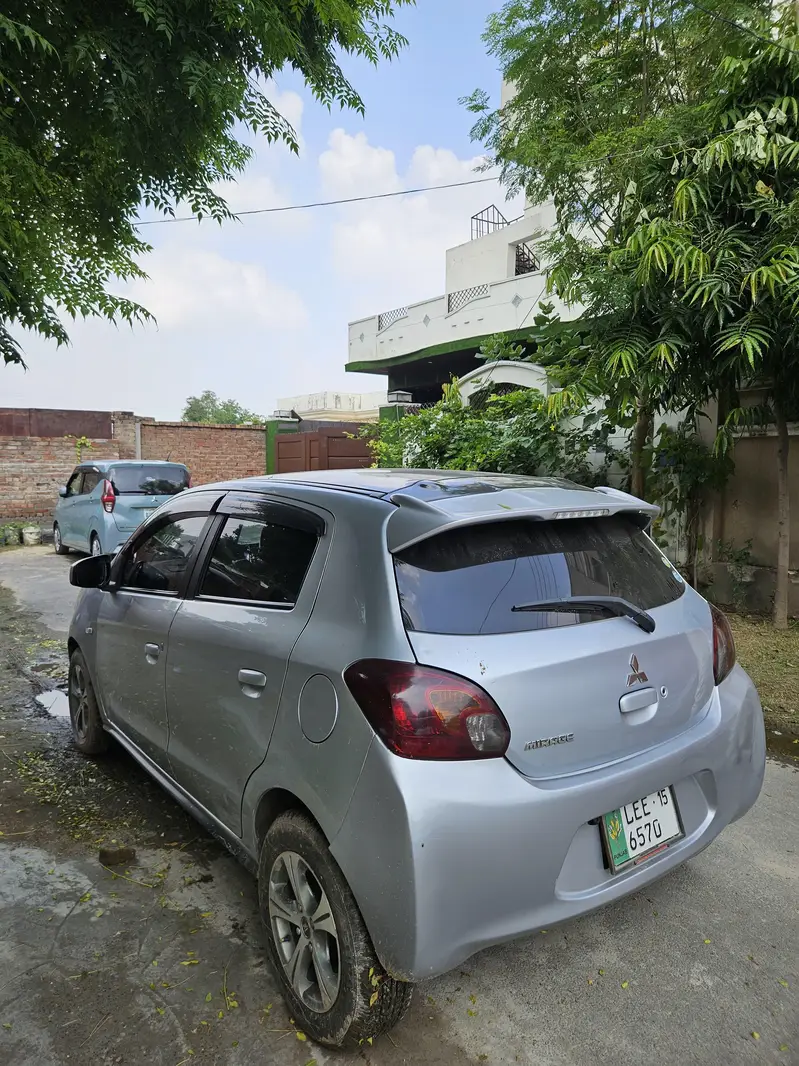 Mitsubishi Mirage 2012