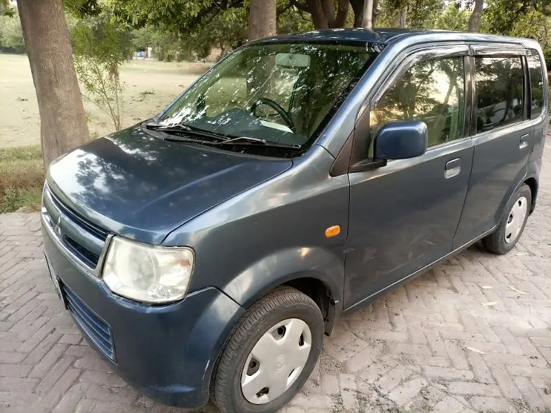 Mitsubishi Ek Wagon 2012