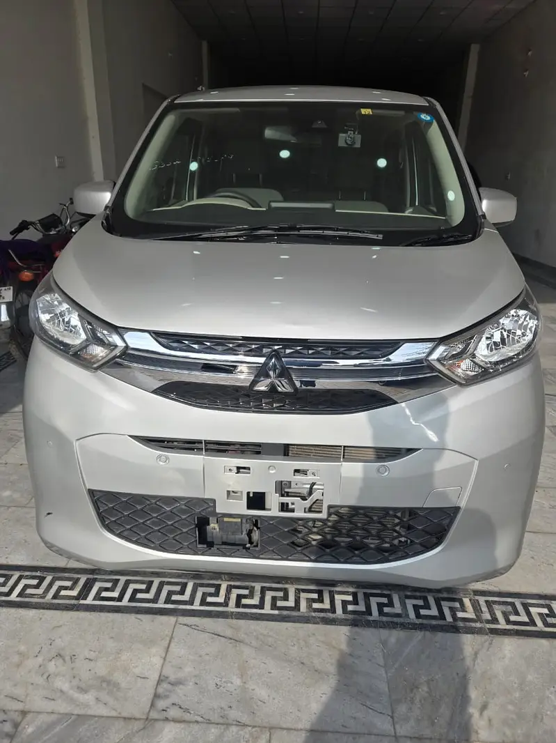 Mitsubishi Ek Wagon 2022