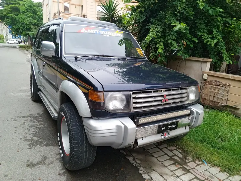 Mitsubishi Pajero 1992