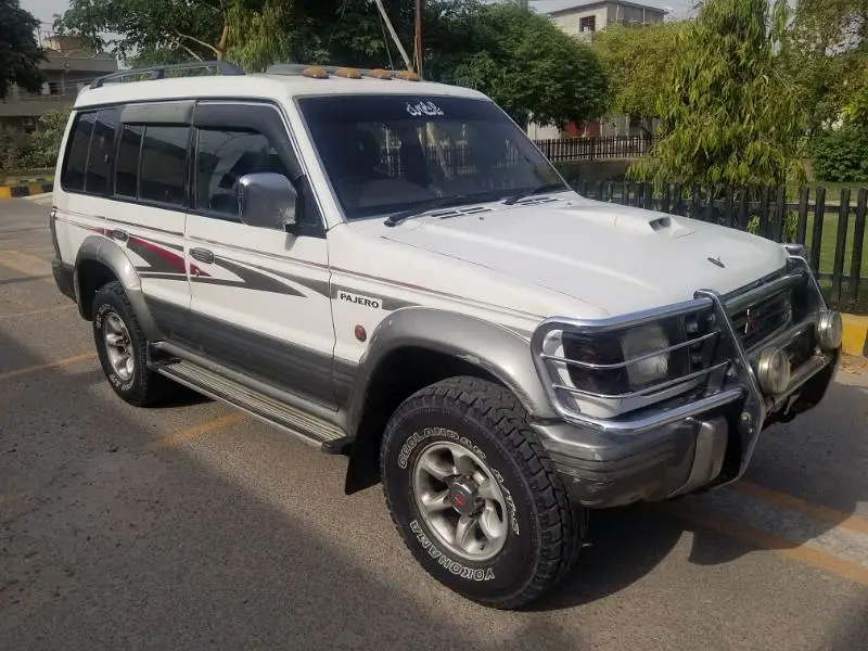 Mitsubishi Pajero 1996