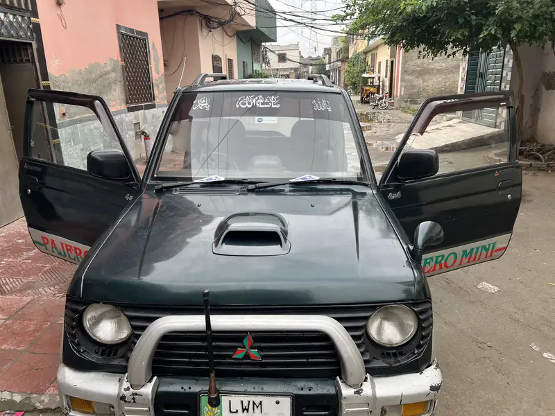 Mitsubishi Pajero Mini 1995