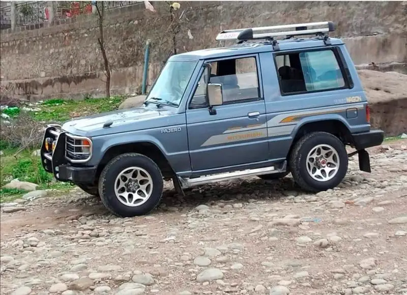 Mitsubishi Pajero 1985