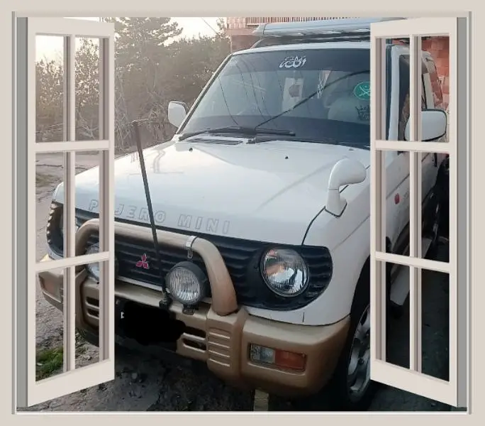 Mitsubishi Pajero Mini 1997