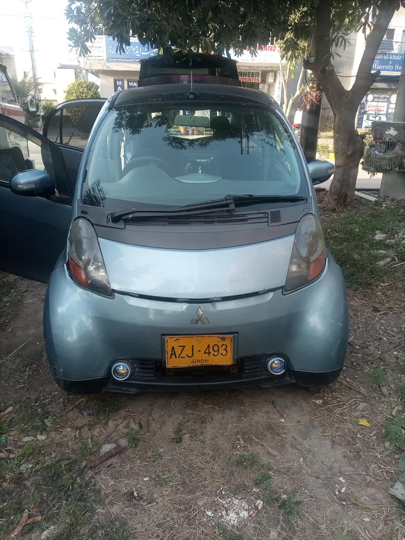 Mitsubishi I 2013