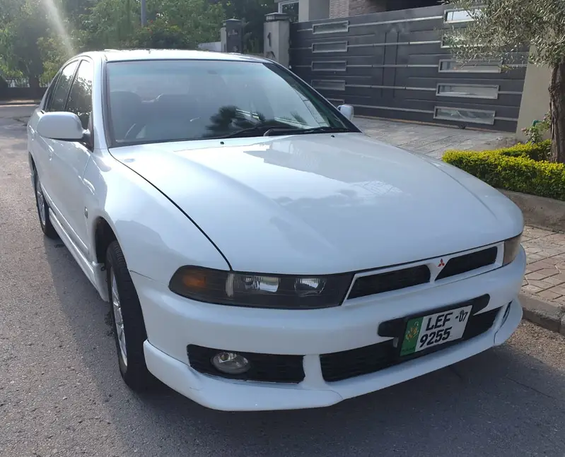 Mitsubishi Galant 2005