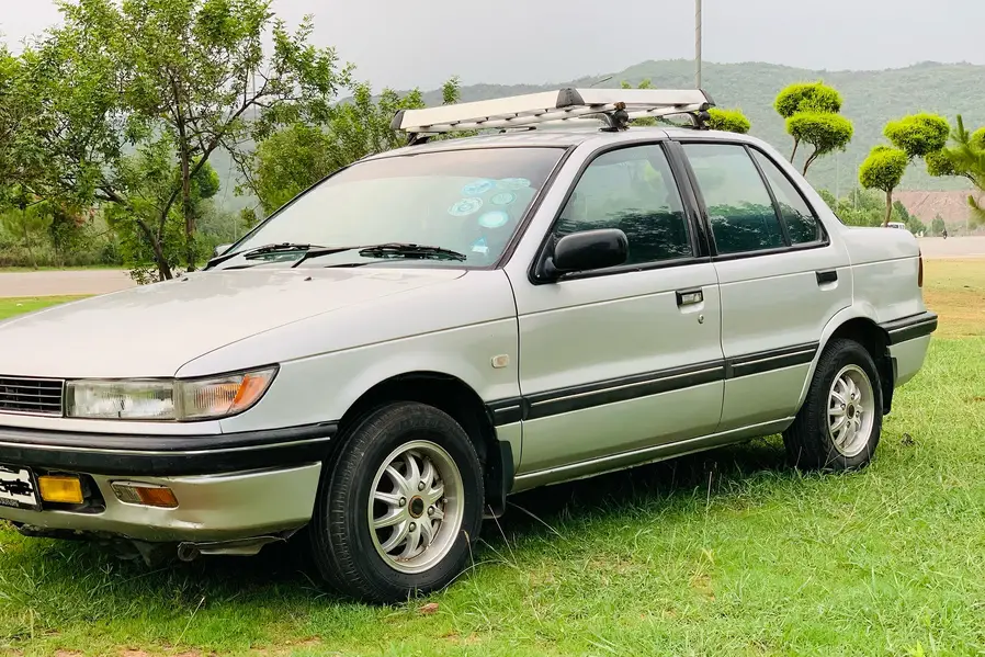Mitsubishi Lancer 1989