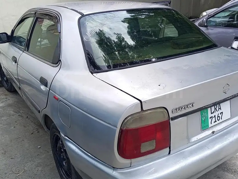 Suzuki Baleno 2001