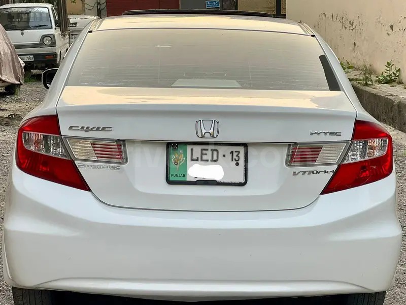 Toyota Corolla Altis 2013