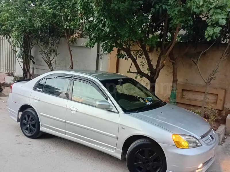 Honda Civic EXi 2004