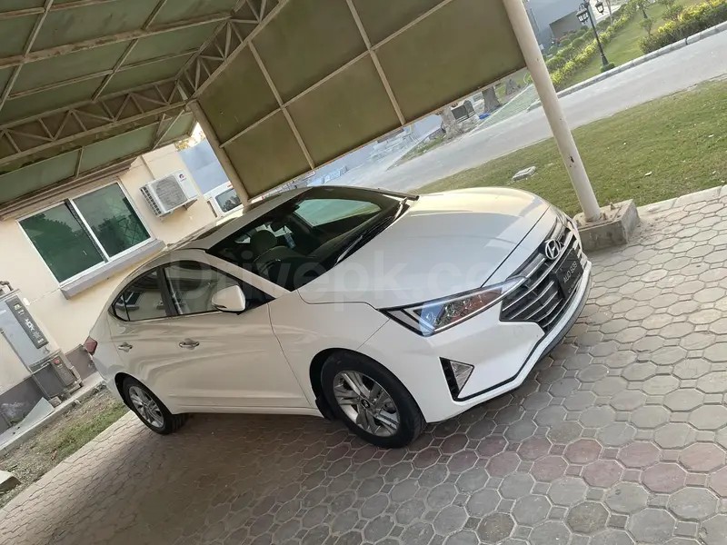 Hyundai Elantra 2021
