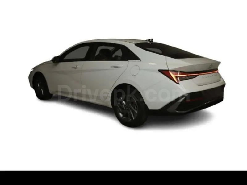 Hyundai Elantra 2025