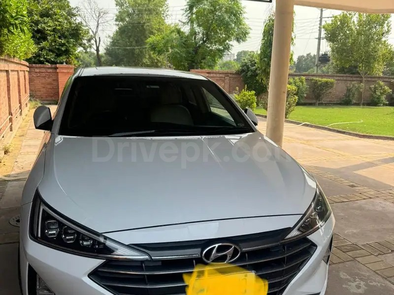 Hyundai Elantra 2021