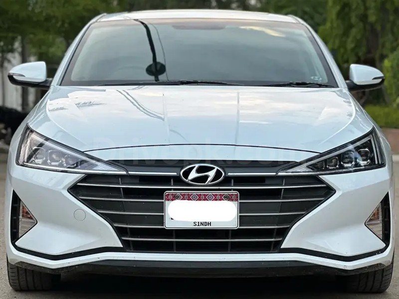 Hyundai Elantra 2022