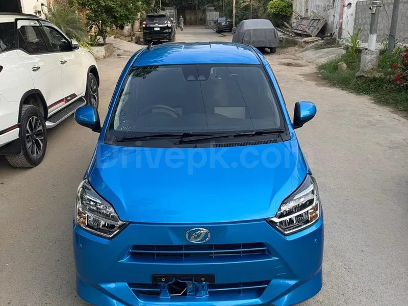 Daihatsu Mira 2022