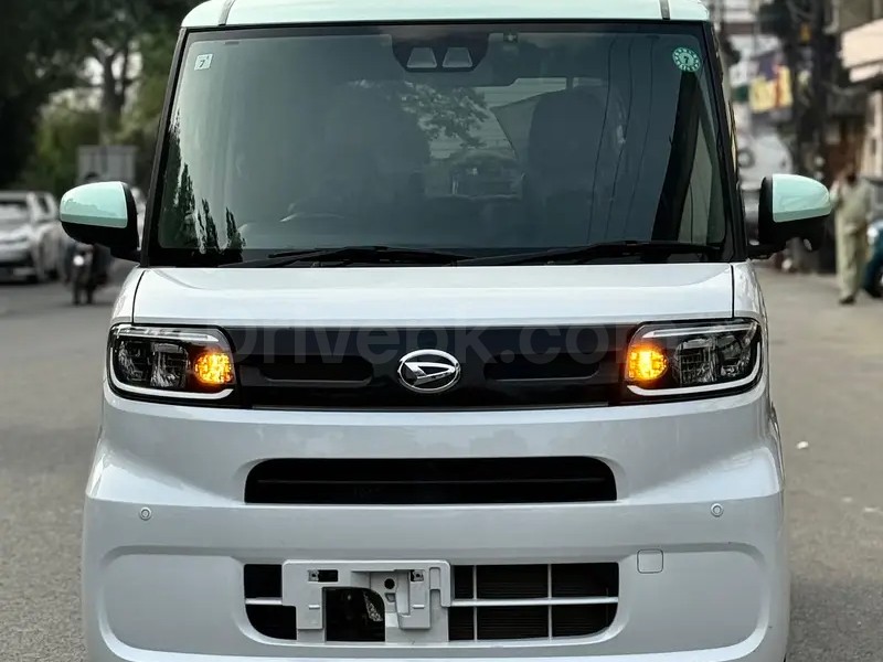 Daihatsu Tanto 2021