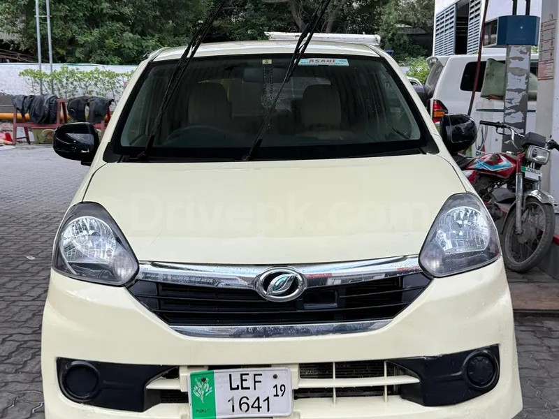 Daihatsu Mira 2015