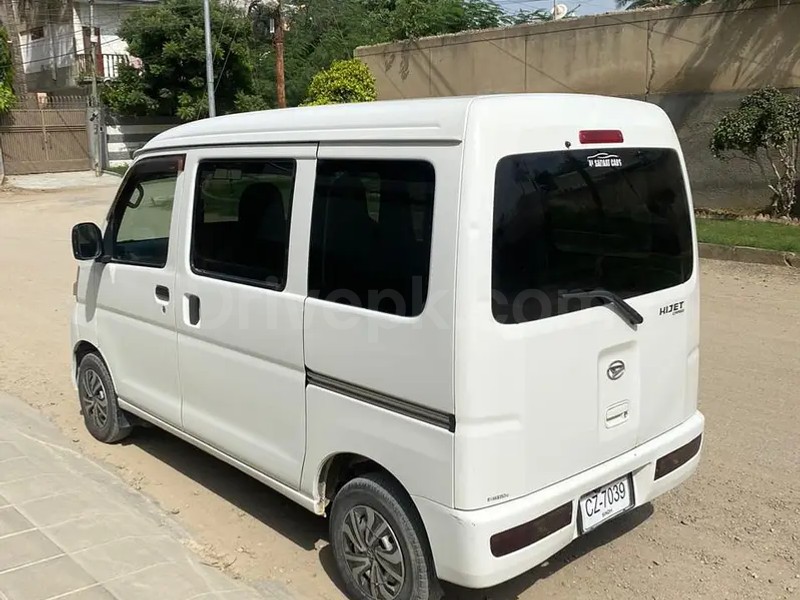 Daihatsu Hijet 2016