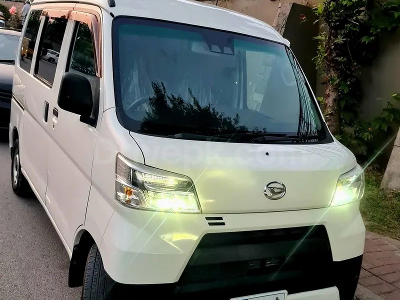 Daihatsu Hijet 2021