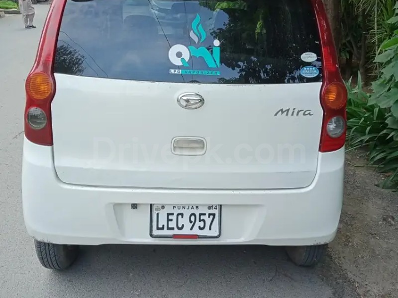 Daihatsu Mira 2014