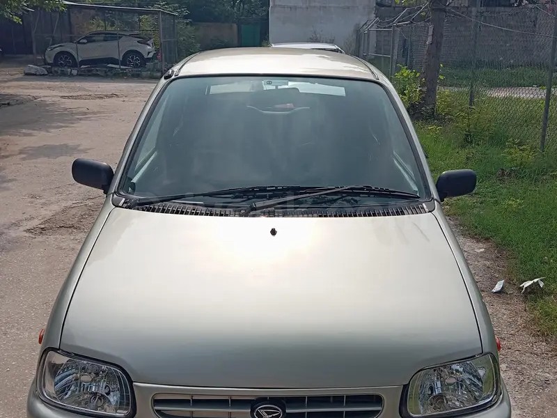 Daihatsu Cuore 2011