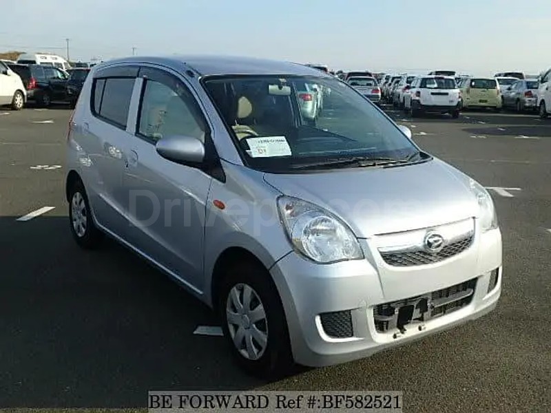 Daihatsu Mira 2011