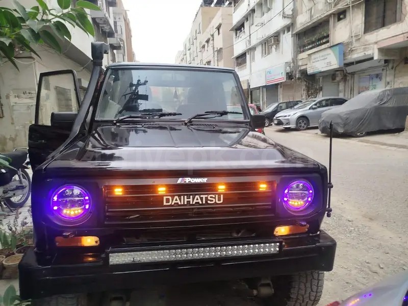 Daihatsu Rocky 1985