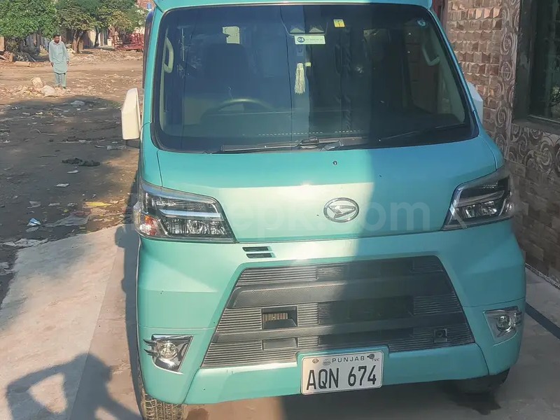 Daihatsu Hijet 2024