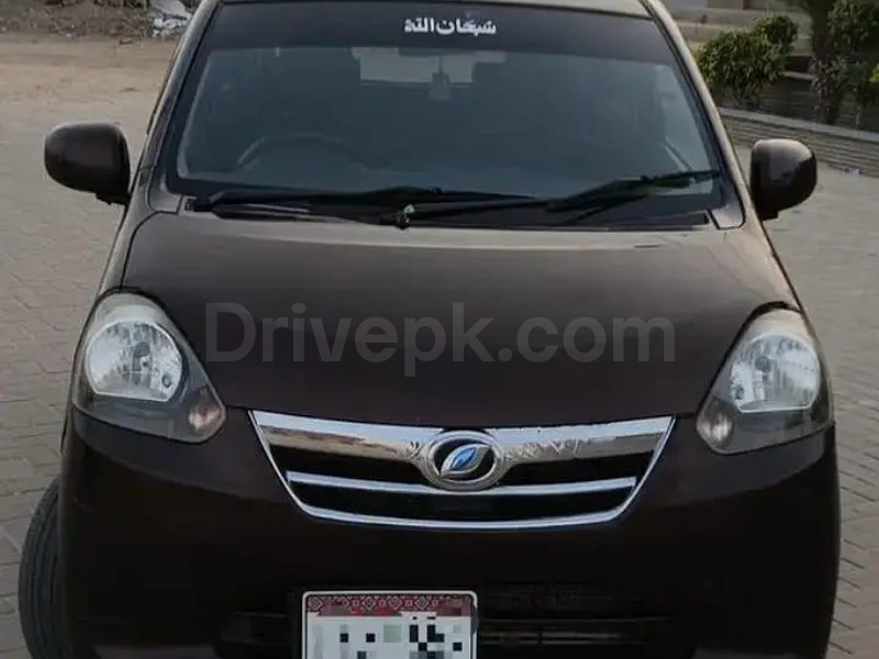 Daihatsu Mira 2012
