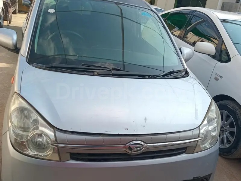 Daihatsu Mira 2010